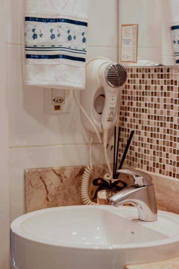 Bloom Guesthouse Оламбра Экстерьер фото